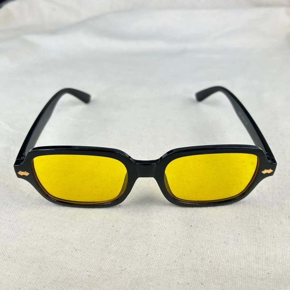 Vintage unique retro style black rounded square sunglasses grunge techno